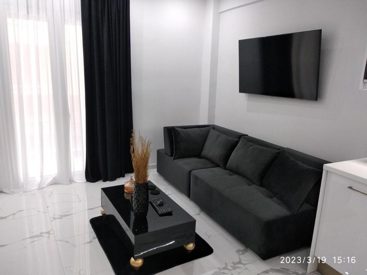 Despina'S Palace Apt Downtown イラクリオン エクステリア 写真