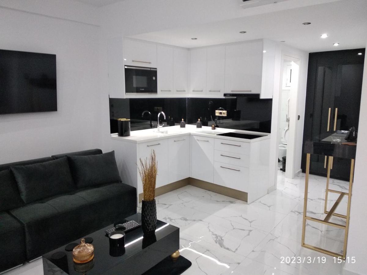Despina'S Palace Apt Downtown イラクリオン エクステリア 写真