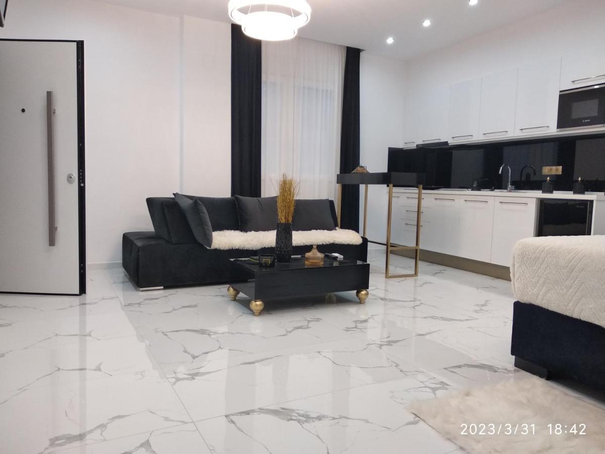 Despina'S Palace Apt Downtown イラクリオン エクステリア 写真